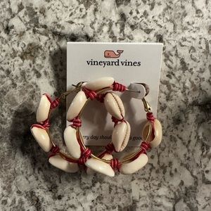 Vineyard Vines  Seashell hoop earrings